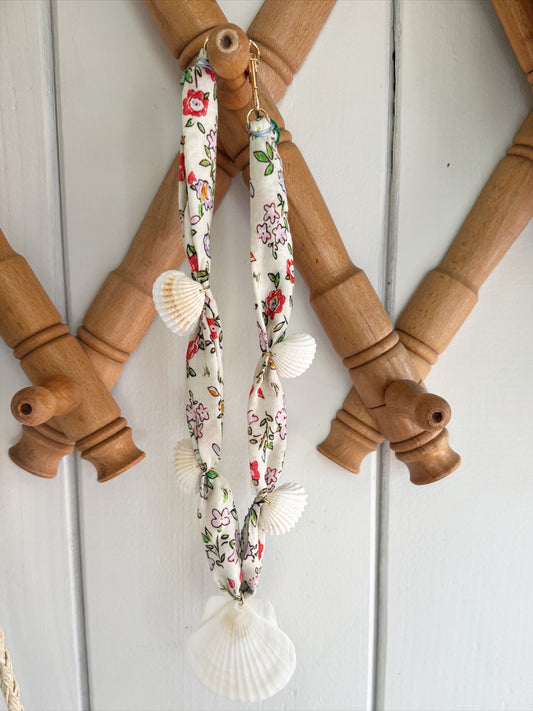 Sea Shell Necklace No. 4